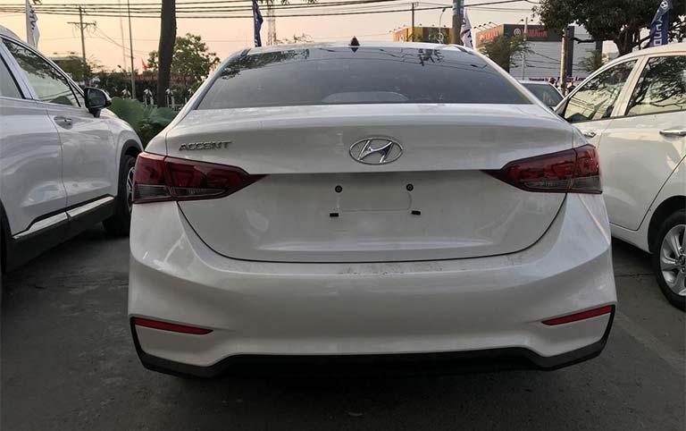 hyundai accent 4