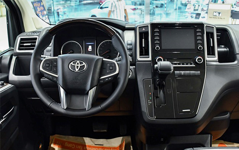 toyota-granvia-2020-7