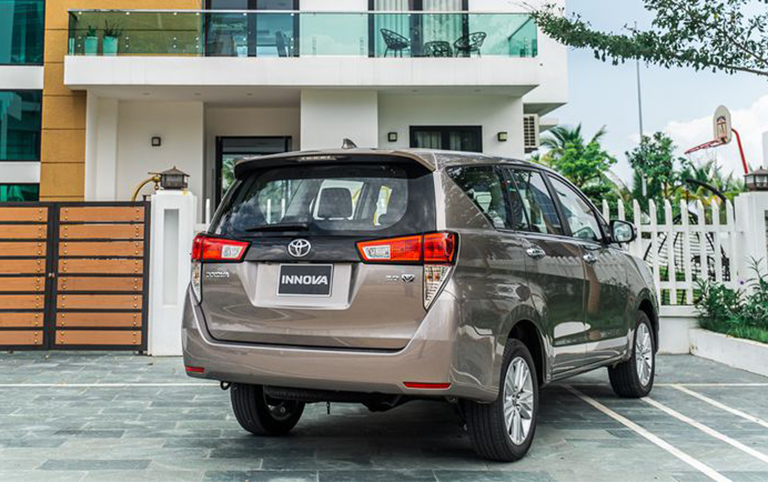 toyota-innova-2021-6