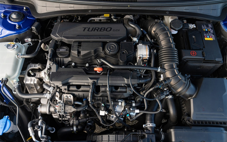hyundai-elantra-2021-10