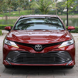 Toyota Camry 2022 mới ra mắt tại Việt Nam, giá từ 1,050 tỷ đồng