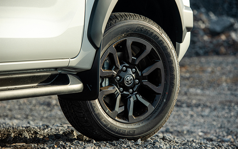 toyota-hilux-2021-14