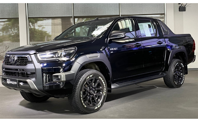 toyota-hilux-2021-2