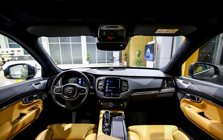 volvo xc90 2020