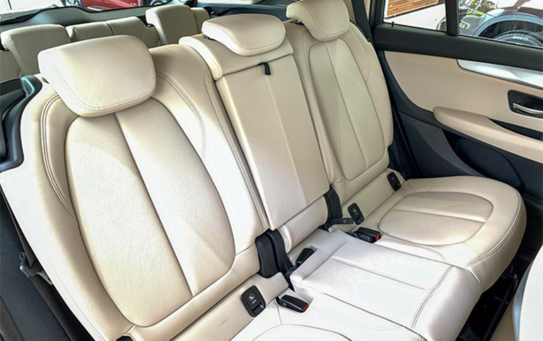 bmw 218i 2021