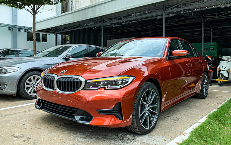 bmw-330i-2021-1