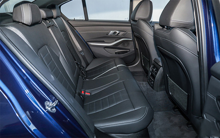 bmw-330i-2021-12