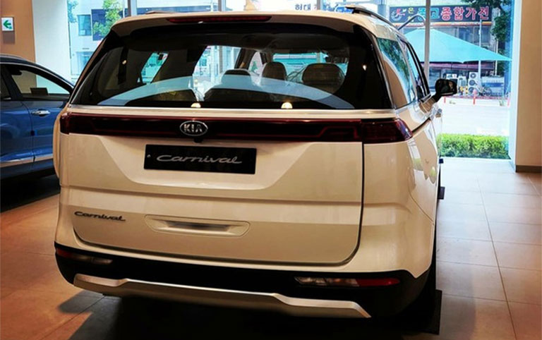 kia-sedona-2021-3