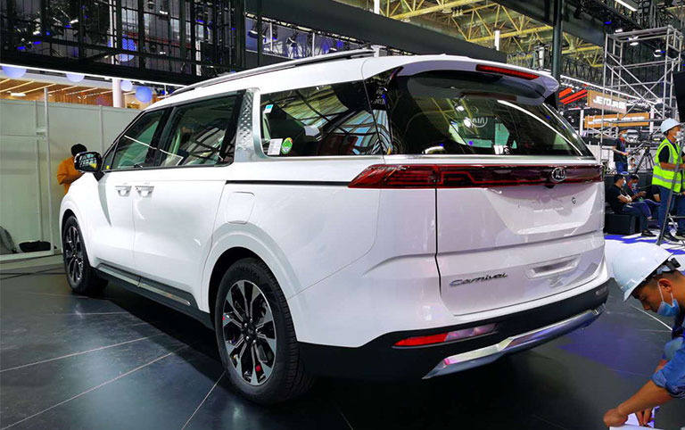 kia sedona 2021