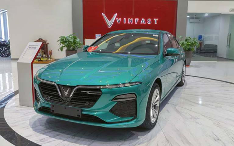 vinfast lux 4