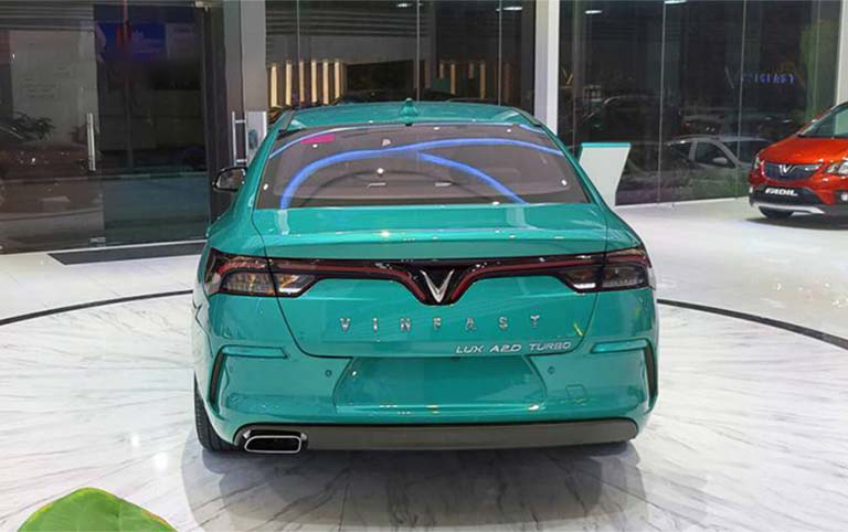 vinfast lux 5