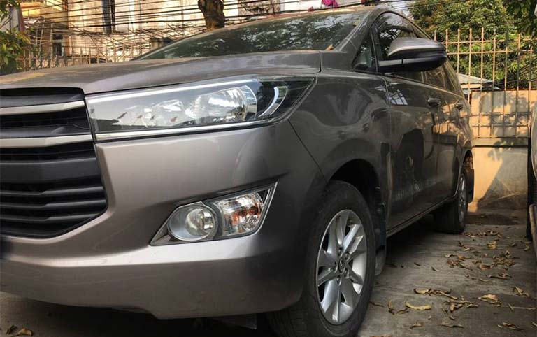 toyota innova e 2