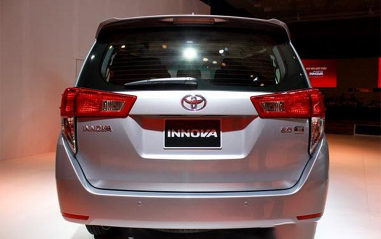 toyota innova 2018