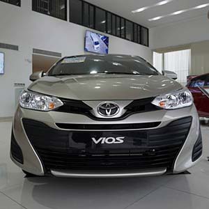 Toyota Vios E Số Sàn Khuyến Mãi Tặng Bảo hiểm vật chất.